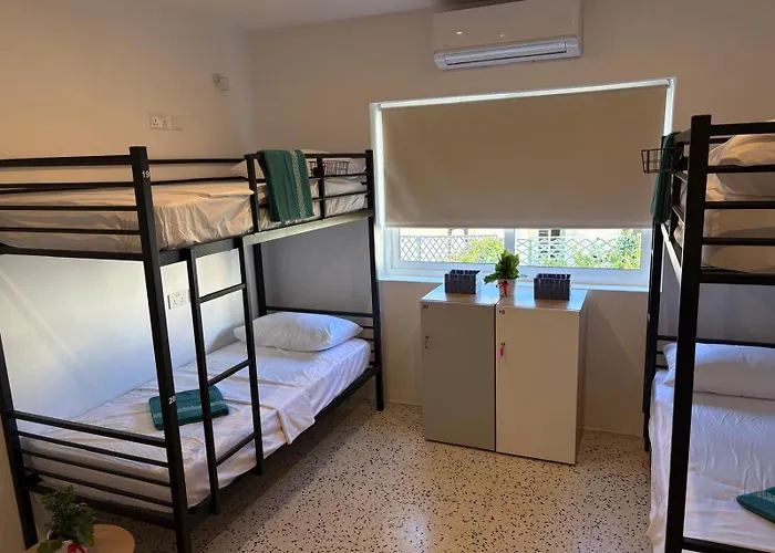 Windmill Hostel San Ġiljan