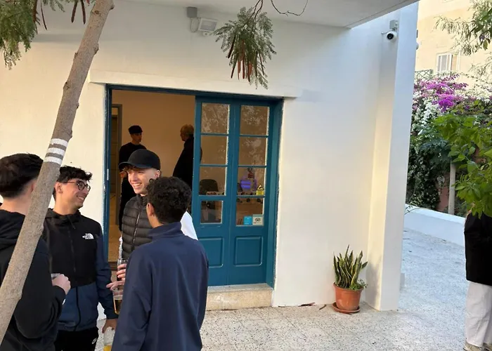 Windmill Hostel San Ġiljan