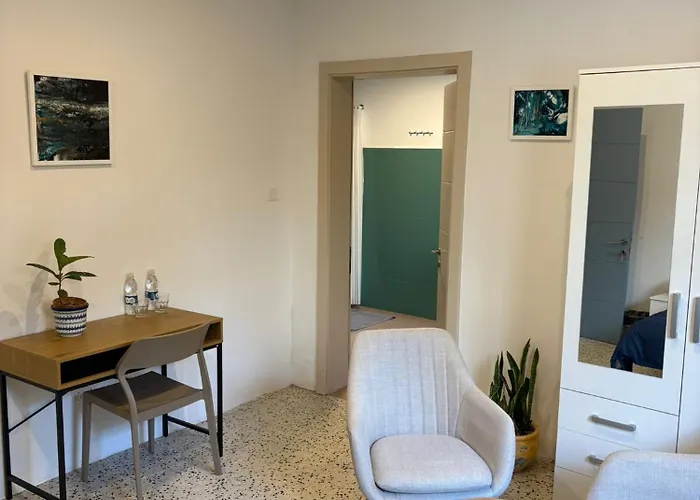 Windmill Hostel San Ġiljan