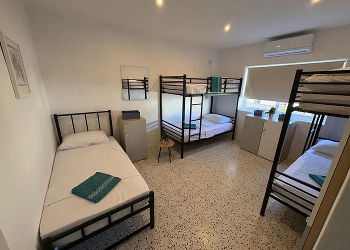 Hostel Windmill Saint Julian's